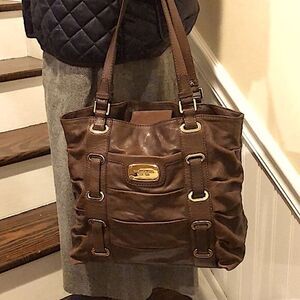 MICHAEL KORS Brown Leather Shoulder Bag Tote W Woven Leather & Gold Accents